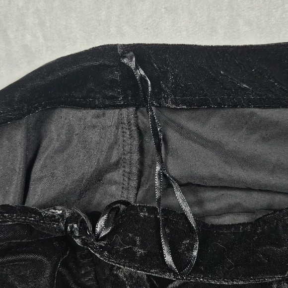 NEW Free People Annalise Velvet Mini Skirt Womens 12 Black Zip Closure Unlined - Picture 9 of 10